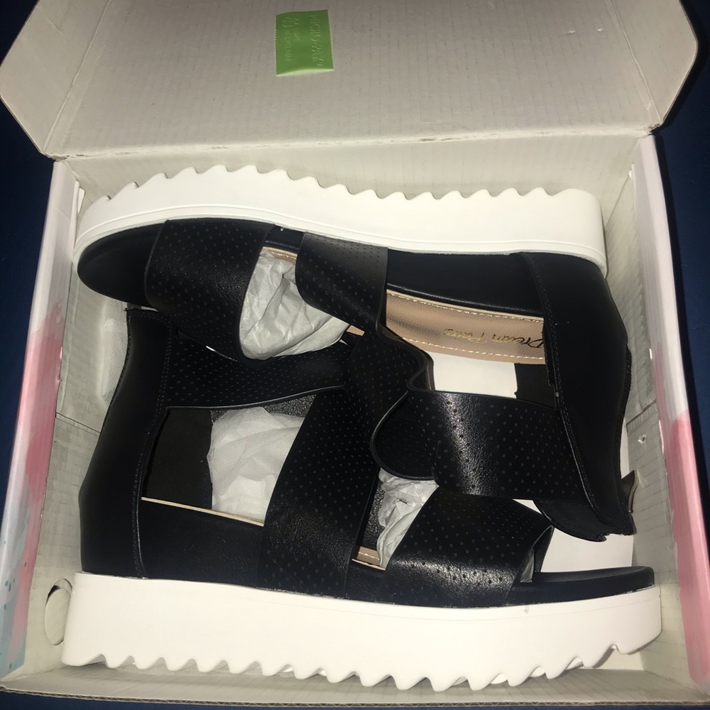 Chunky Black Sandals